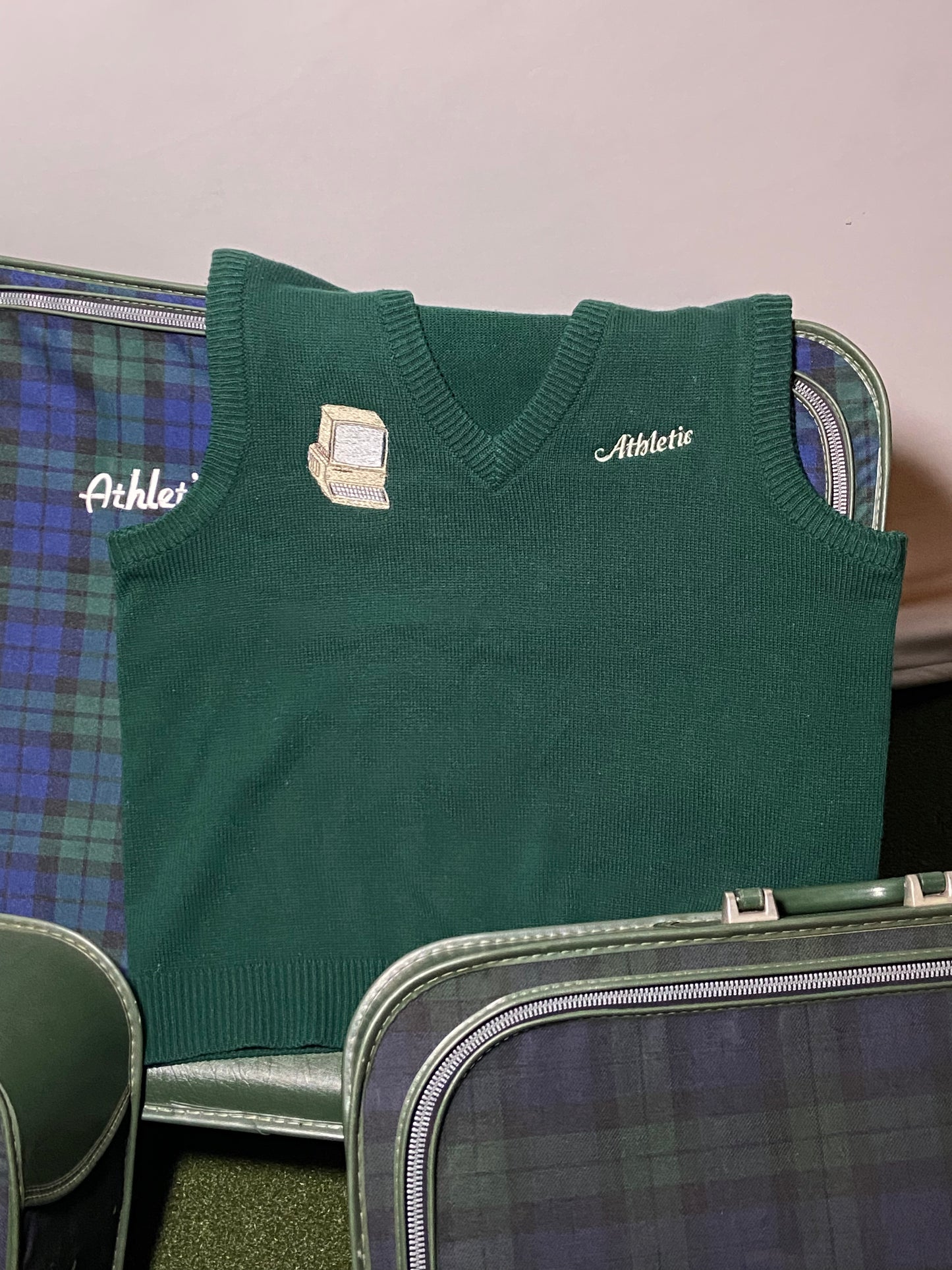 AA 90’s Financier Sweater Vest